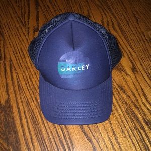 Oakley trucker hat